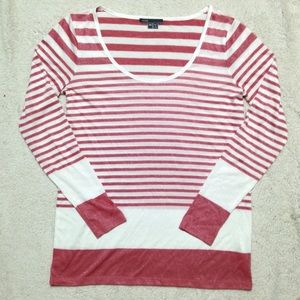 VINCE SCOOP NECK LONG SLEEVE RED/WHITE STRIPED TOP